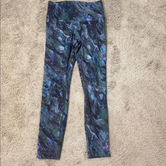 Lululemon Lot of Size 8 Leggings Fast and Free Base Pace 3 pairs!!! - Picture 9 of 12